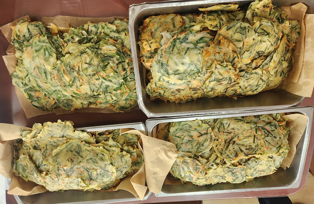 10월 추석맞이 행사 '부추전 나눔’